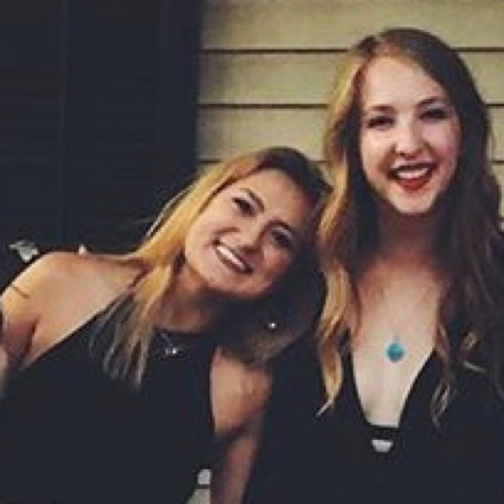 Meet your Posher, Ainsley